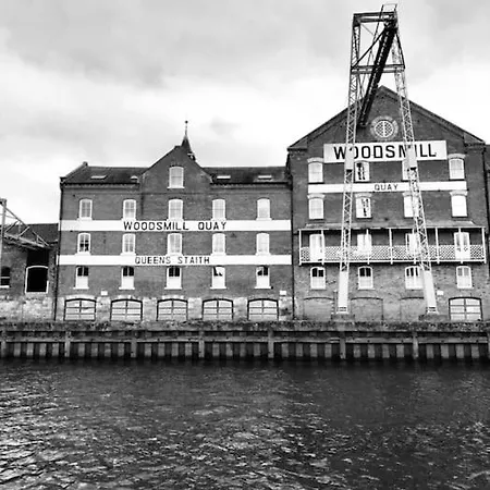 The Boat House Apartment - York Exterior photo